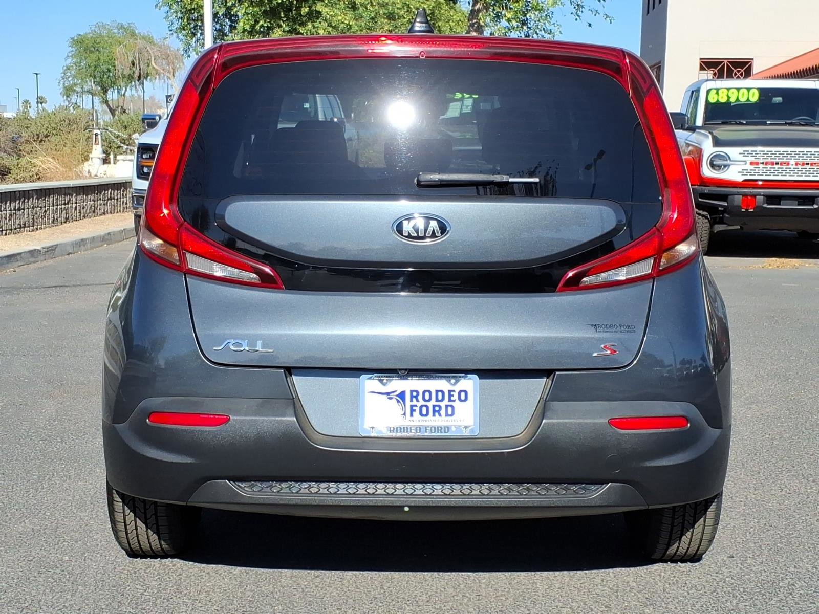Used 2021 Kia Soul S FWD image 4