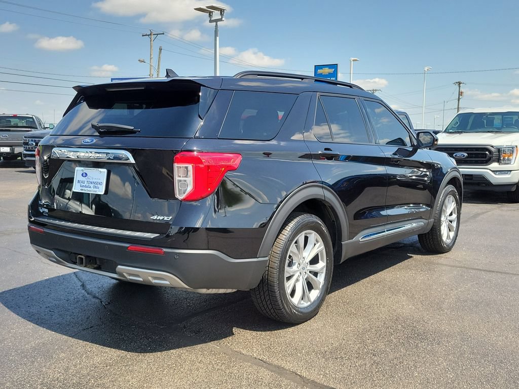 Certified 2023 Ford Explorer XLT w/ Equipment Group 202A AWD/4WD image 4