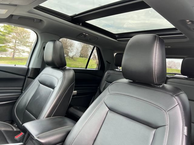 Certified 2023 Ford Explorer XLT w/ Equipment Group 202A image 17