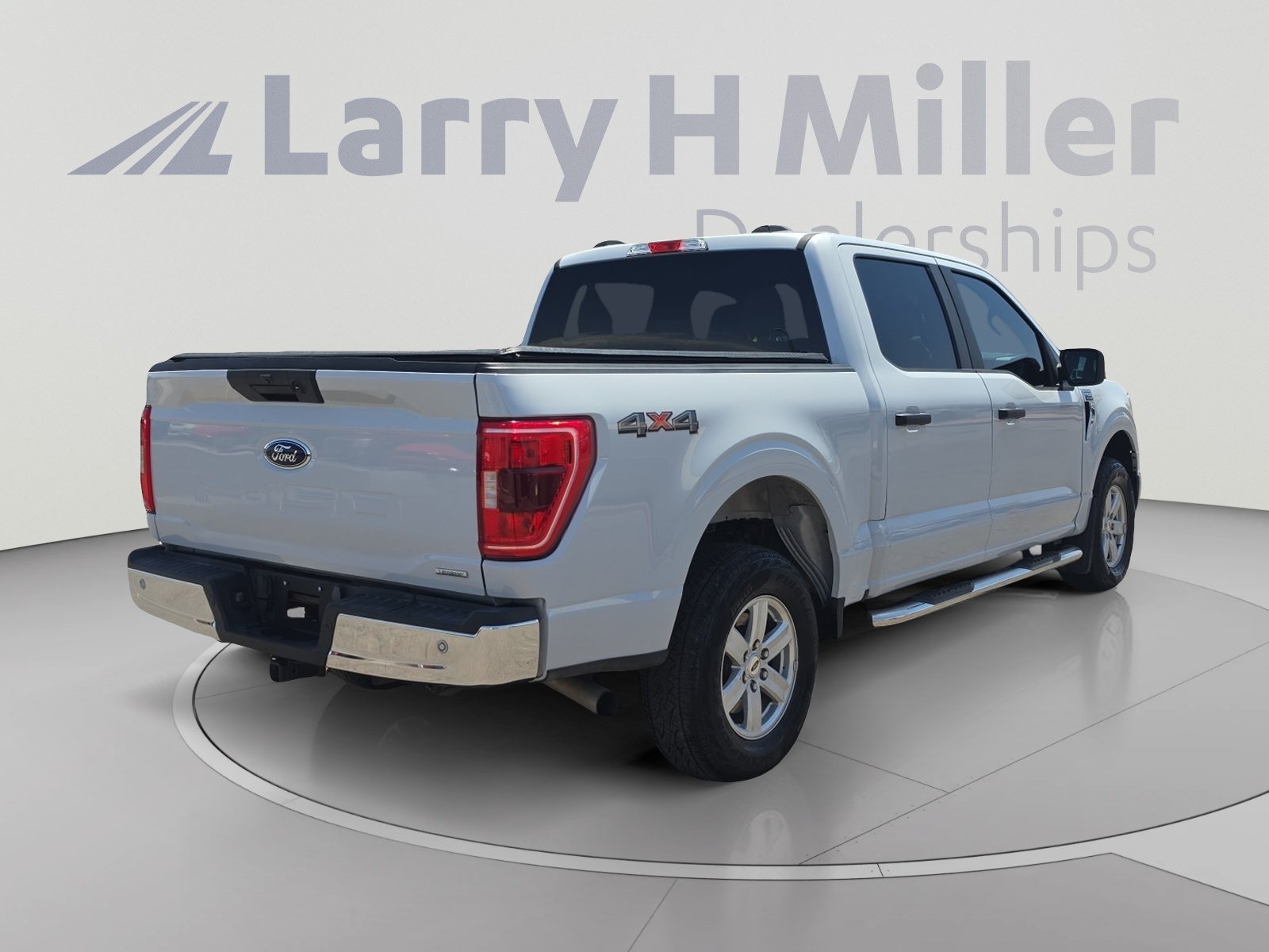 Certified 2022 Ford F150 XLT w/ Trailer Tow Package AWD/4WD image 5