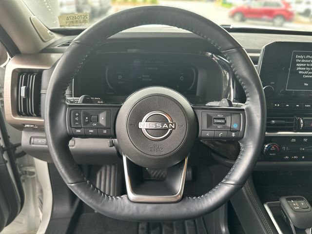 Used 2024 Nissan Pathfinder Platinum AWD/4WD image 15