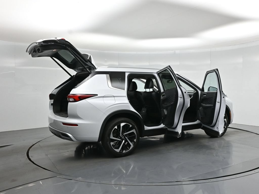 Used 2024 Mitsubishi Outlander SEL FWD image 5