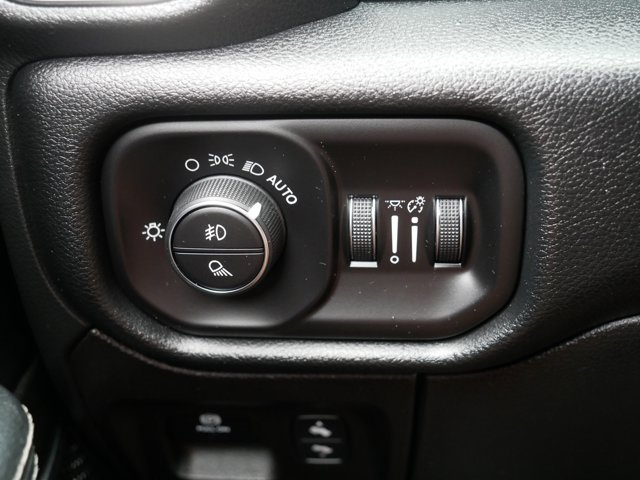 Used 2022 RAM 1500 Laramie AWD/4WD image 22