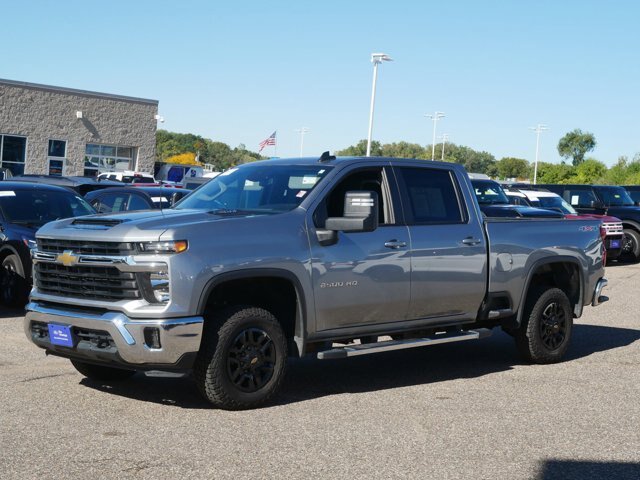 Used 2025 Chevrolet Silverado 2500 LT w/ Convenience Package AWD/4WD image 7