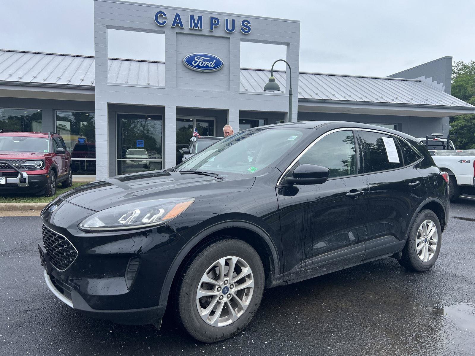 Certified 2020 Ford Escape SE AWD/4WD image 1