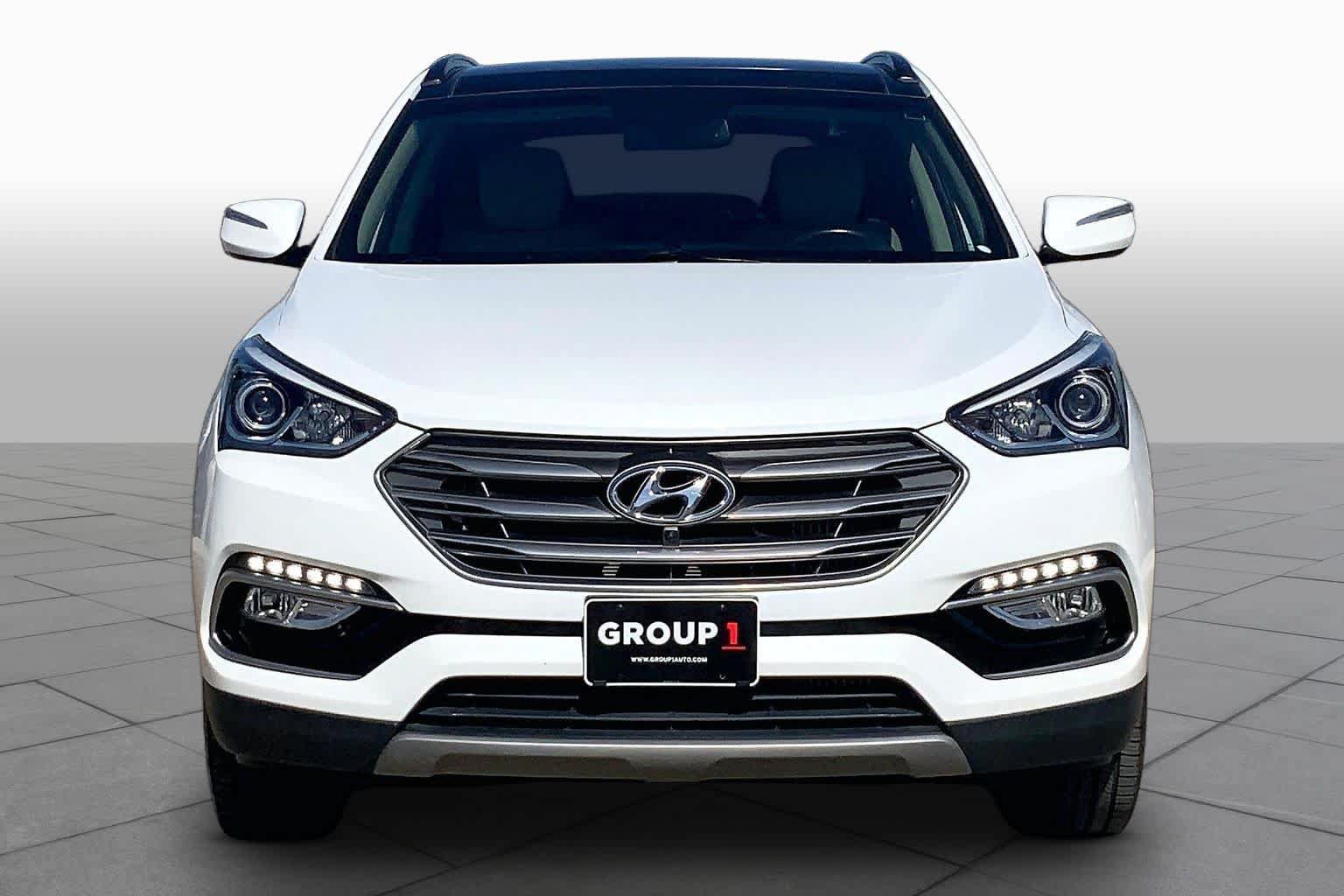 Used 2017 Hyundai Santa Fe Sport FWD image 4