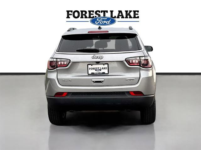 Used 2024 Jeep Compass Latitude image 6