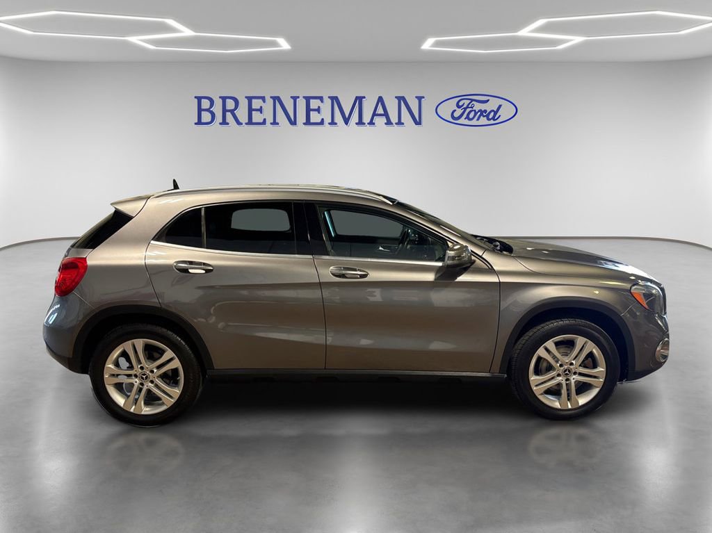 Used 2018 Mercedes-Benz GLA 250 4MATIC image 4