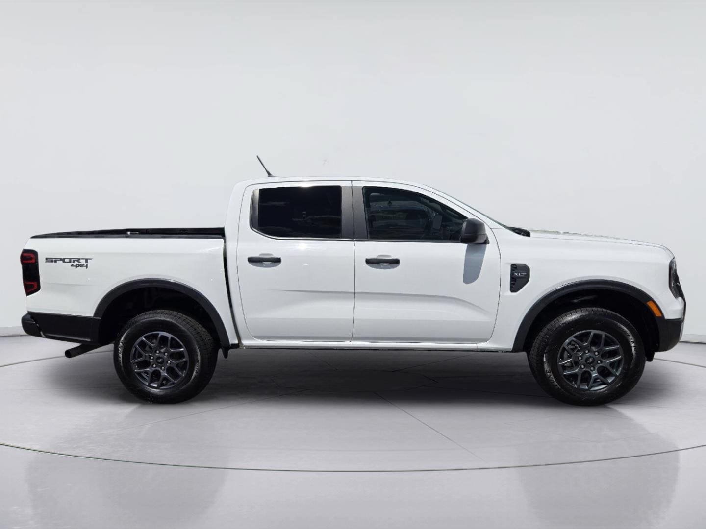 Certified 2024 Ford Ranger XLT w/ Trailer Tow Package AWD/4WD image 4