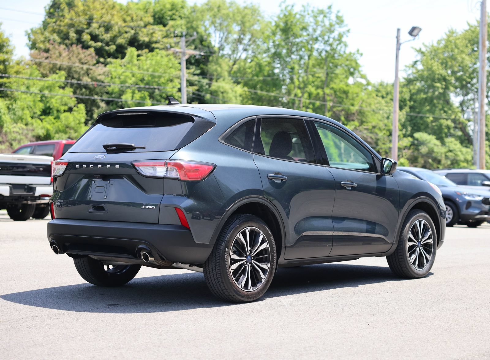 Certified 2022 Ford Escape SE w/ SE Sport Appearance Package AWD/4WD image 5