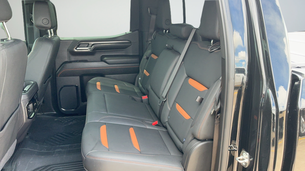 Used 2024 GMC Sierra 1500 AT4 w/ Technology Package AWD/4WD image 20