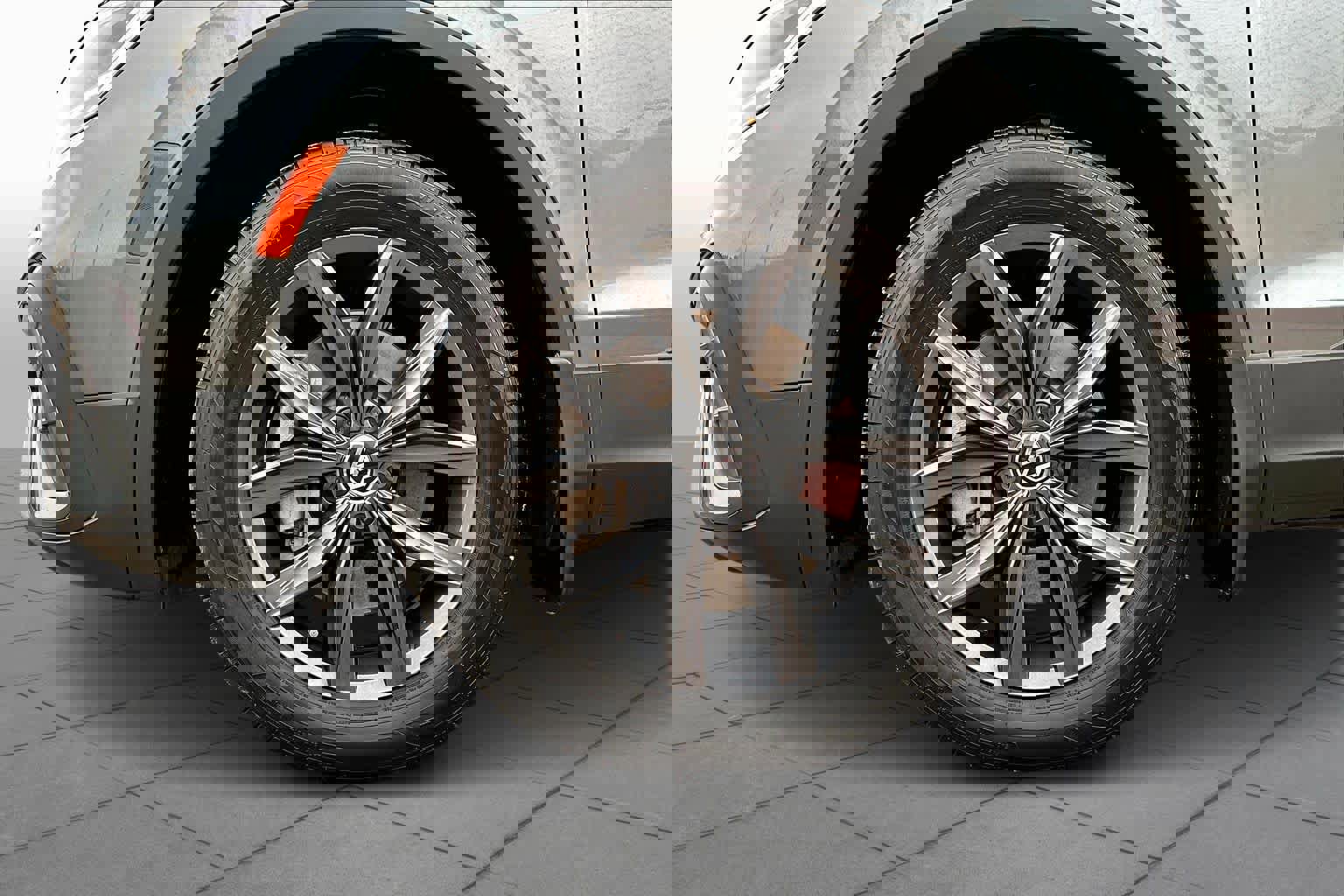 Used 2022 Volkswagen Tiguan SE image 13