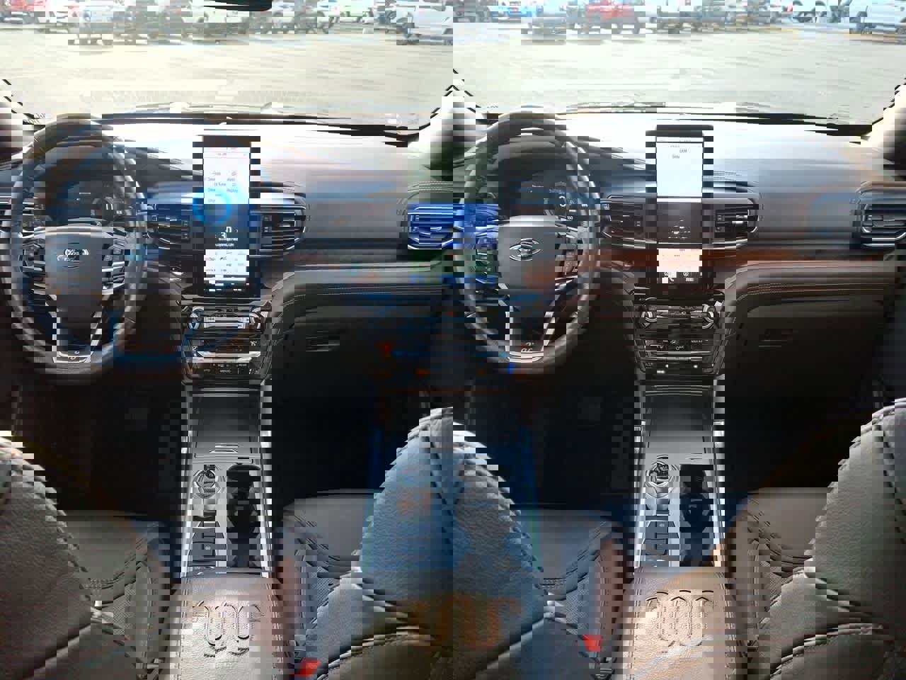 Certified 2021 Ford Explorer King Ranch w/ Premium Technology Package image 10