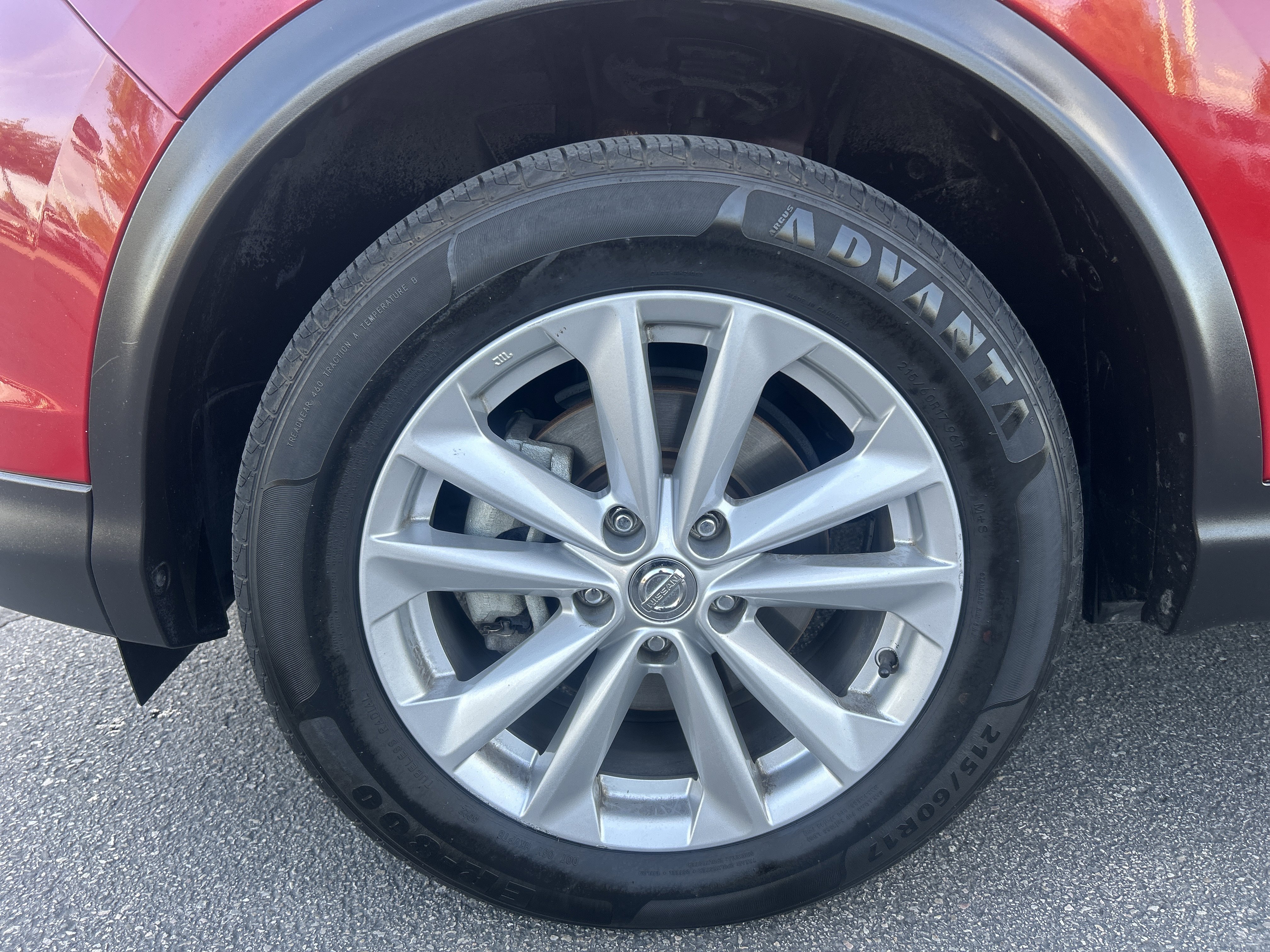 Used 2018 Nissan Rogue Sport SV w/ SV All-Weather Package image 11