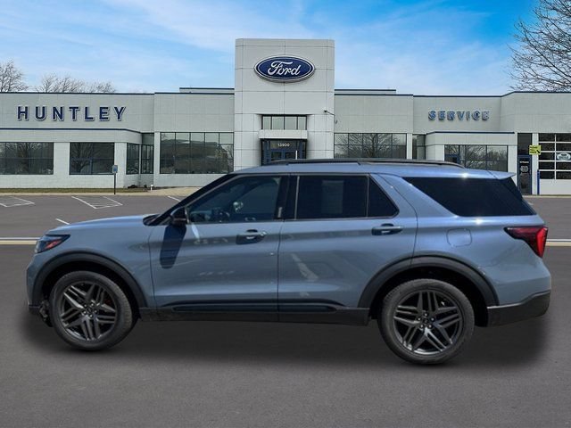 Certified 2025 Ford Explorer ST w/ Sun And Sound Package AWD/4WD image 6