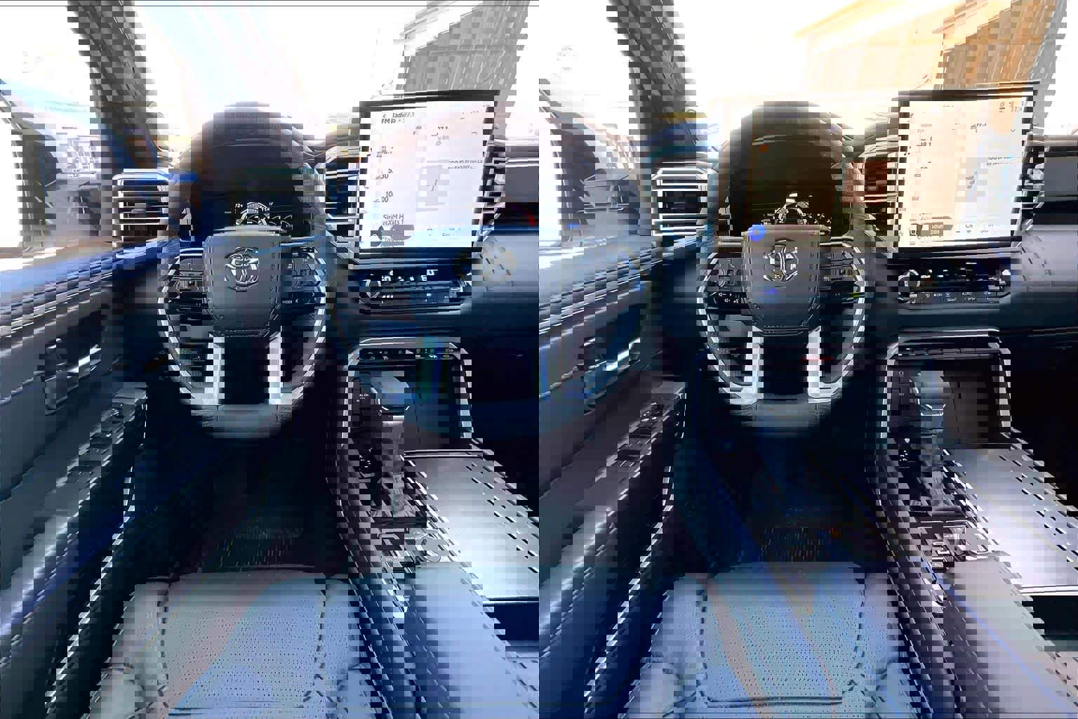 Used 2025 Toyota Tundra Platinum image 11