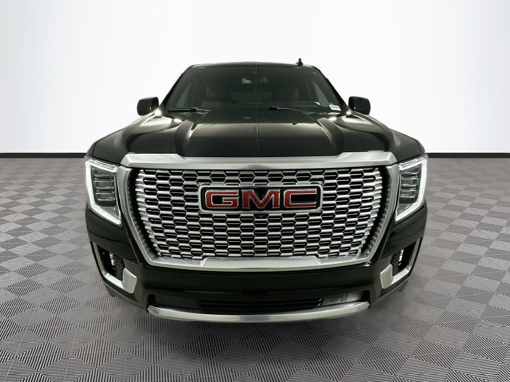 Used 2023 GMC Yukon Denali AWD/4WD image 3