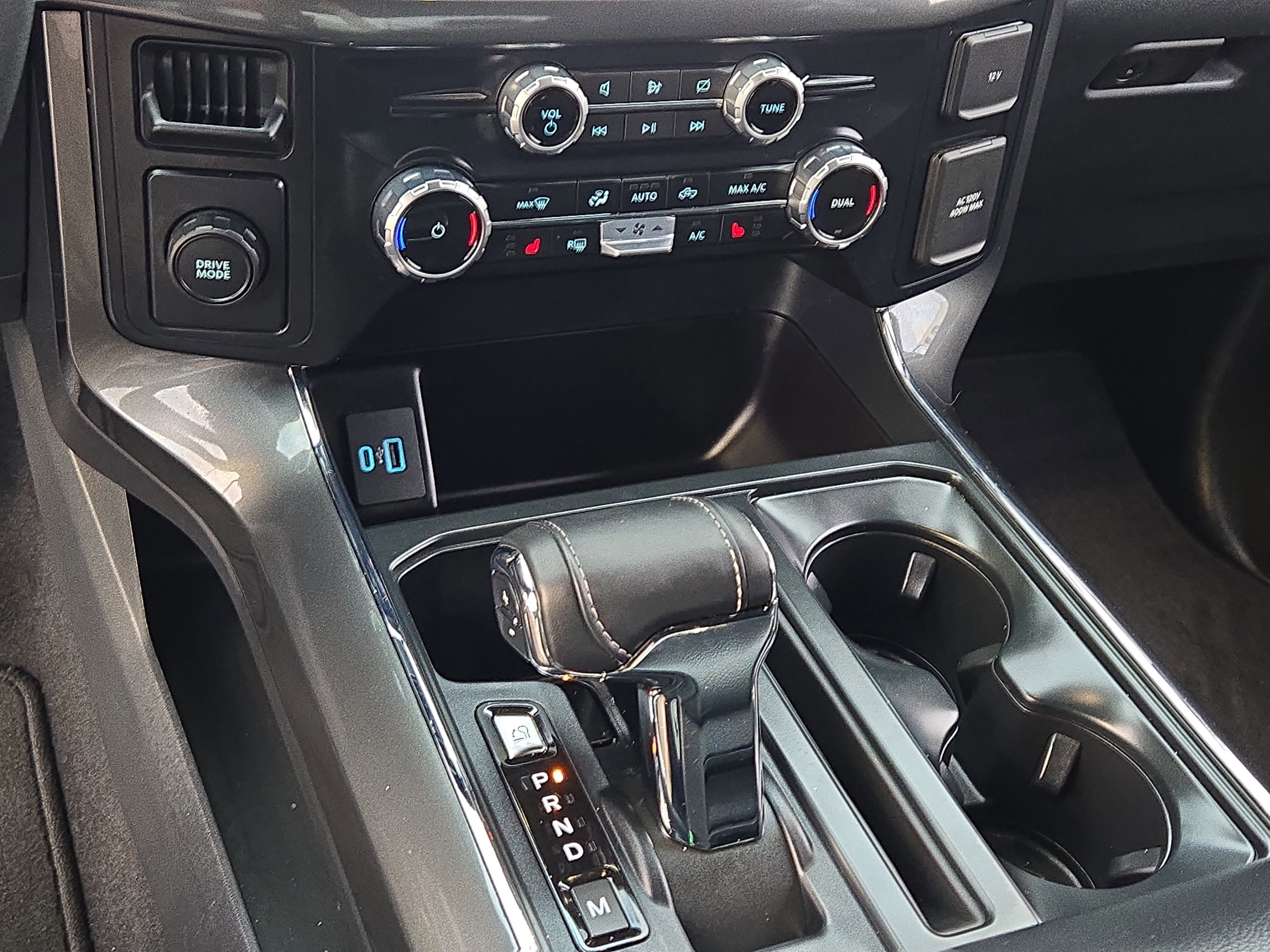 Certified 2023 Ford F150 XLT w/ Equipment Group 302A High image 30