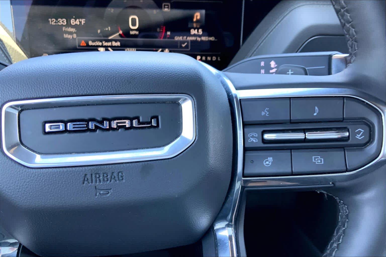 Used 2025 GMC Yukon Denali AWD/4WD image 25