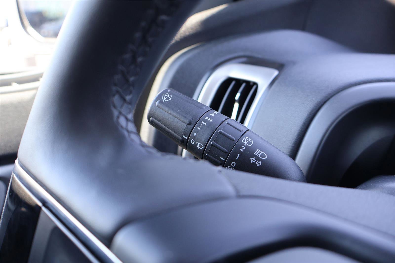 Certified 2025 Ford Expedition Max Active image 18