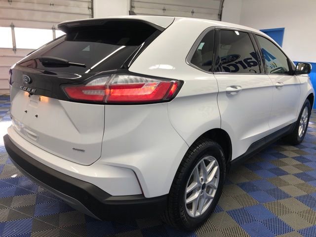 Certified 2024 Ford Edge SEL image 4