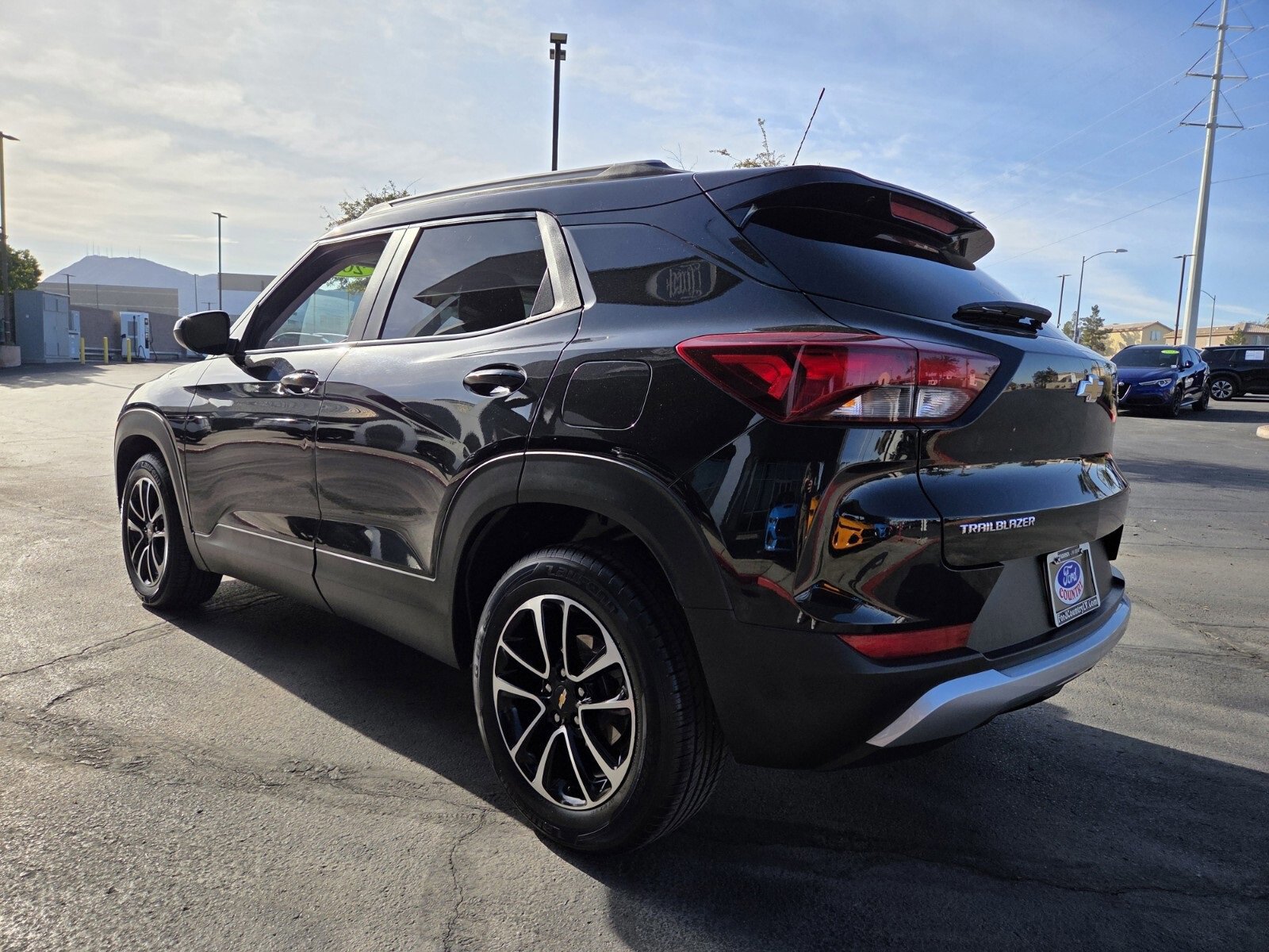 Used 2024 Chevrolet TrailBlazer LT image 3