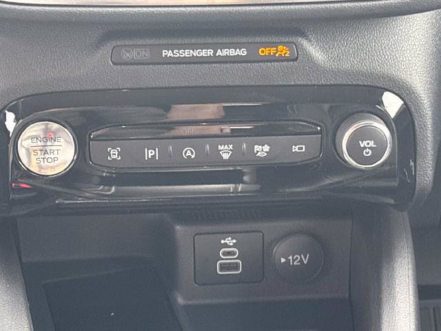 Certified 2024 Ford Escape Platinum AWD/4WD image 24