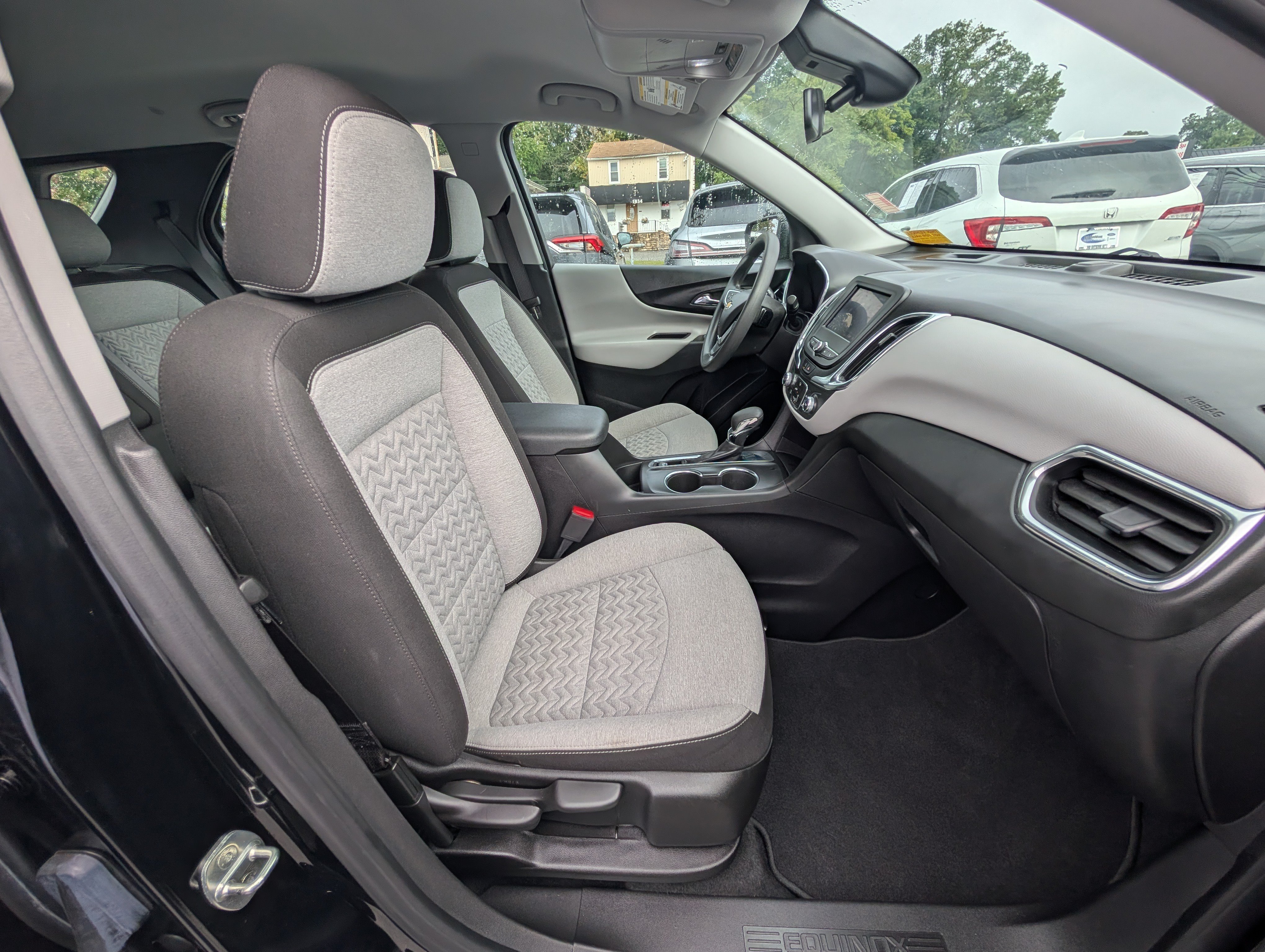 Used 2023 Chevrolet Equinox LS FWD image 11