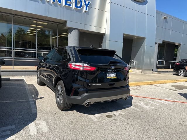 Certified 2024 Ford Edge Titanium AWD/4WD image 18