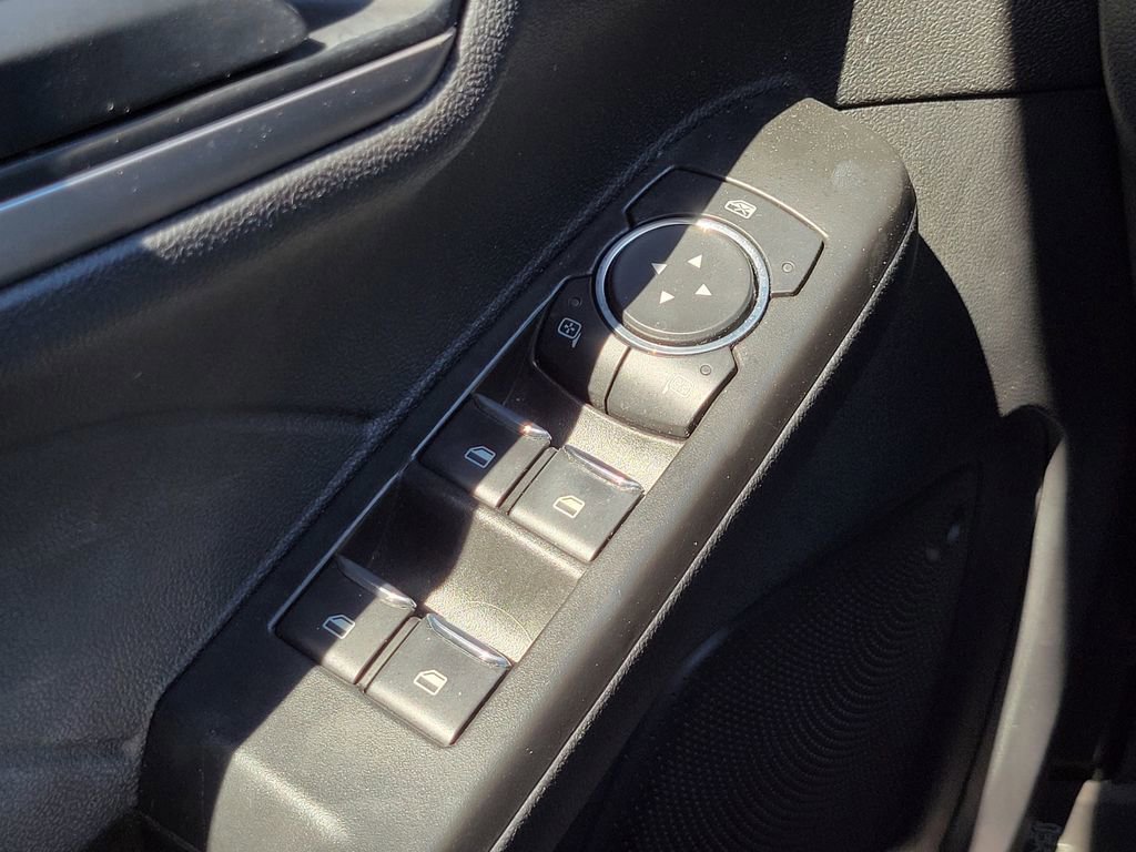 Certified 2022 Ford Escape S image 25