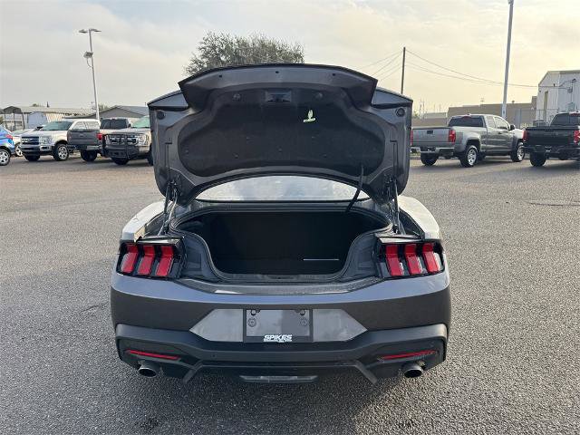 Certified 2024 Ford Mustang Coupe image 5