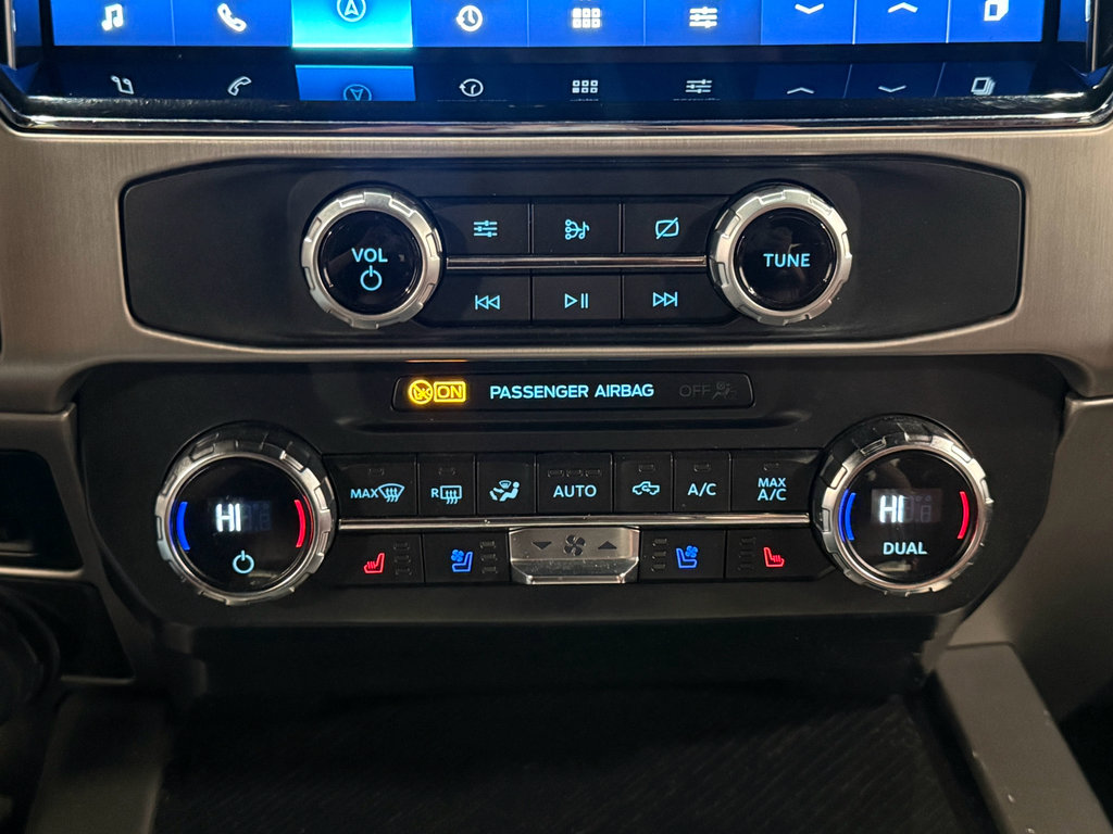 Certified 2022 Ford F350 Platinum w/ Snow Plow Prep Package image 26