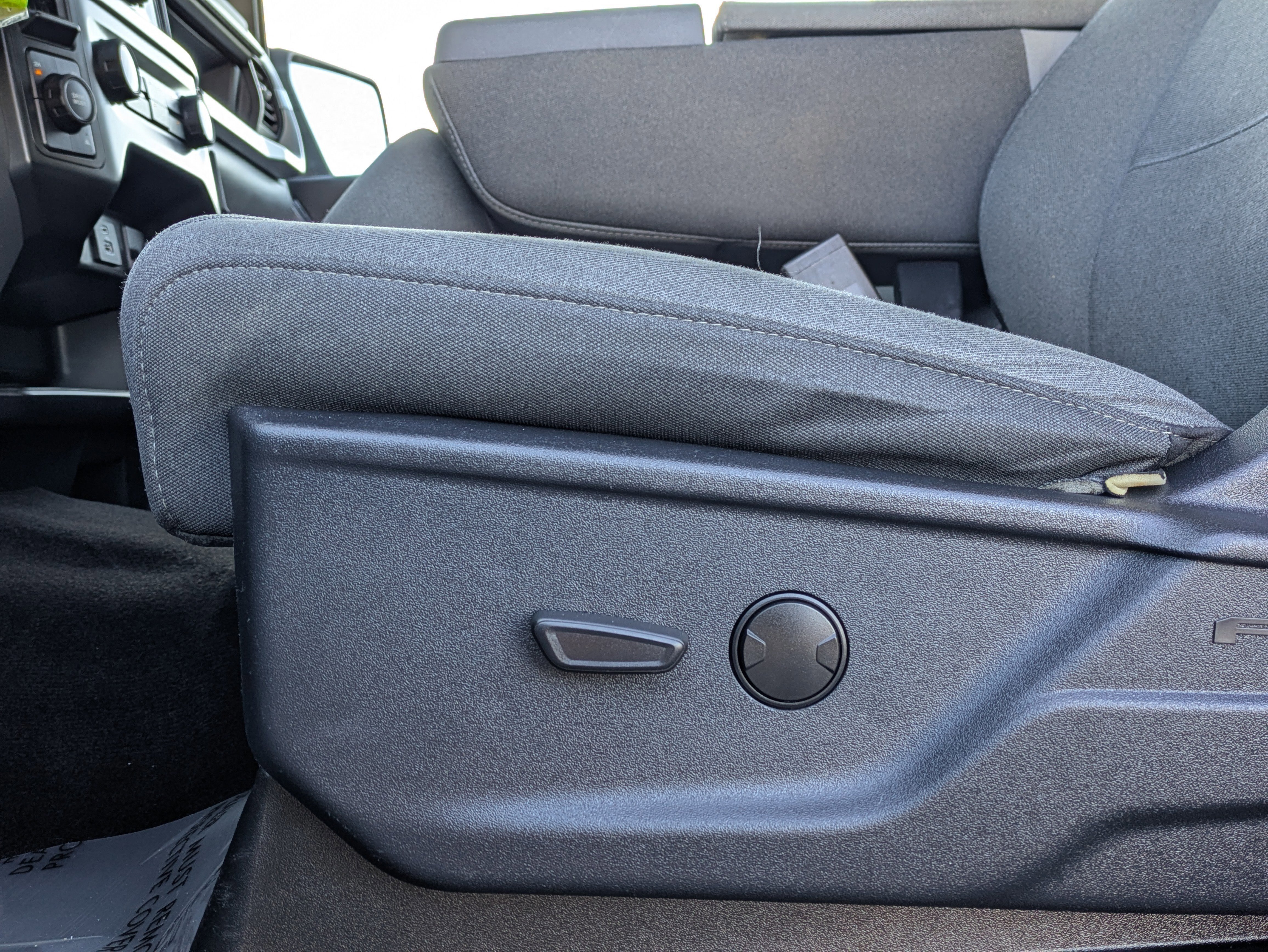 Certified 2022 Ford F150 XLT image 25