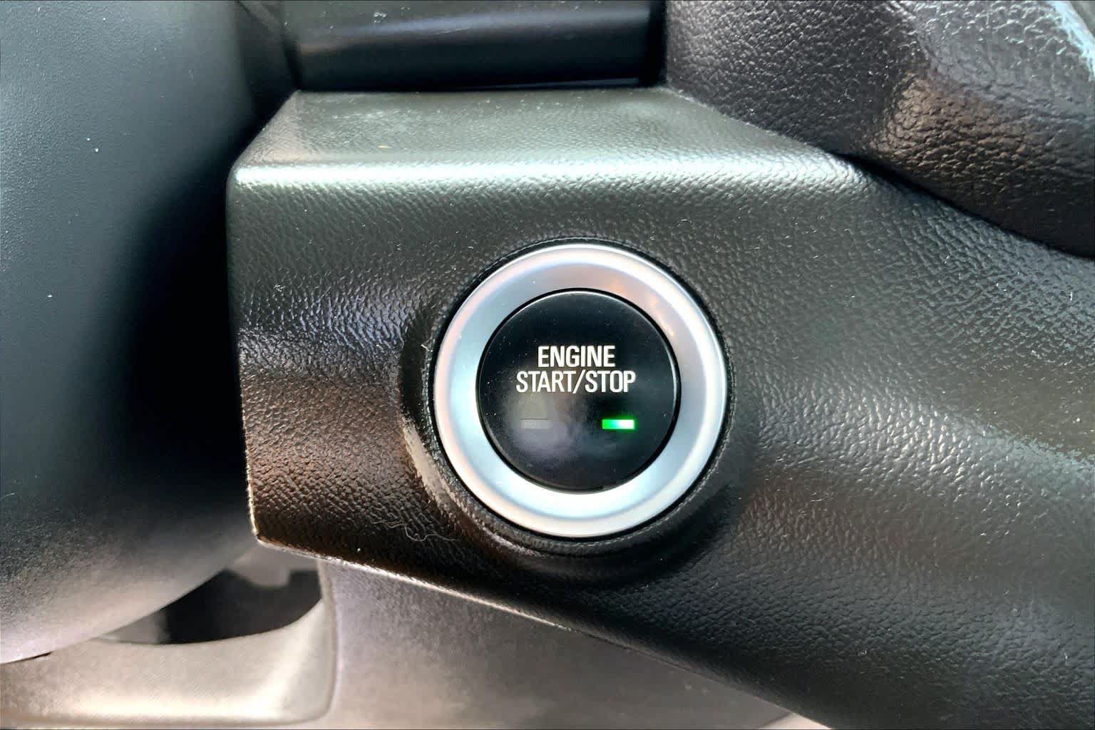 Used 2021 GMC Terrain SLE w/ Driver Convenience Package FWD image 32