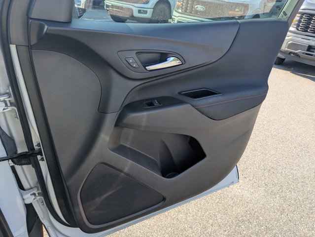 Used 2024 Chevrolet Equinox RS image 30
