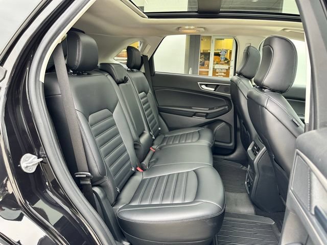 Certified 2022 Ford Edge SEL w/ Convenience Package AWD/4WD image 44