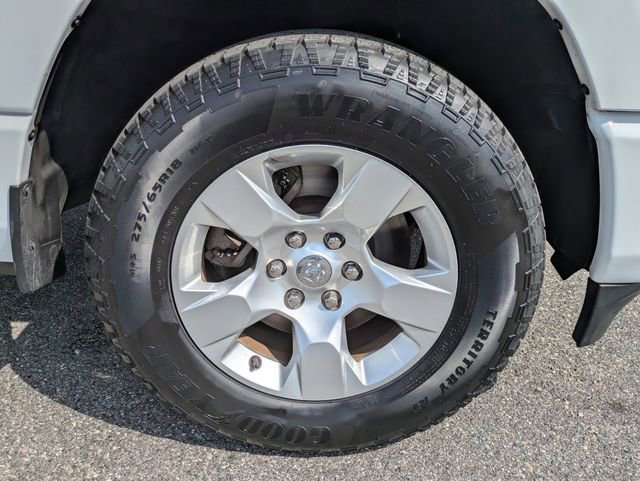 Used 2019 RAM 1500 Big Horn AWD/4WD image 11