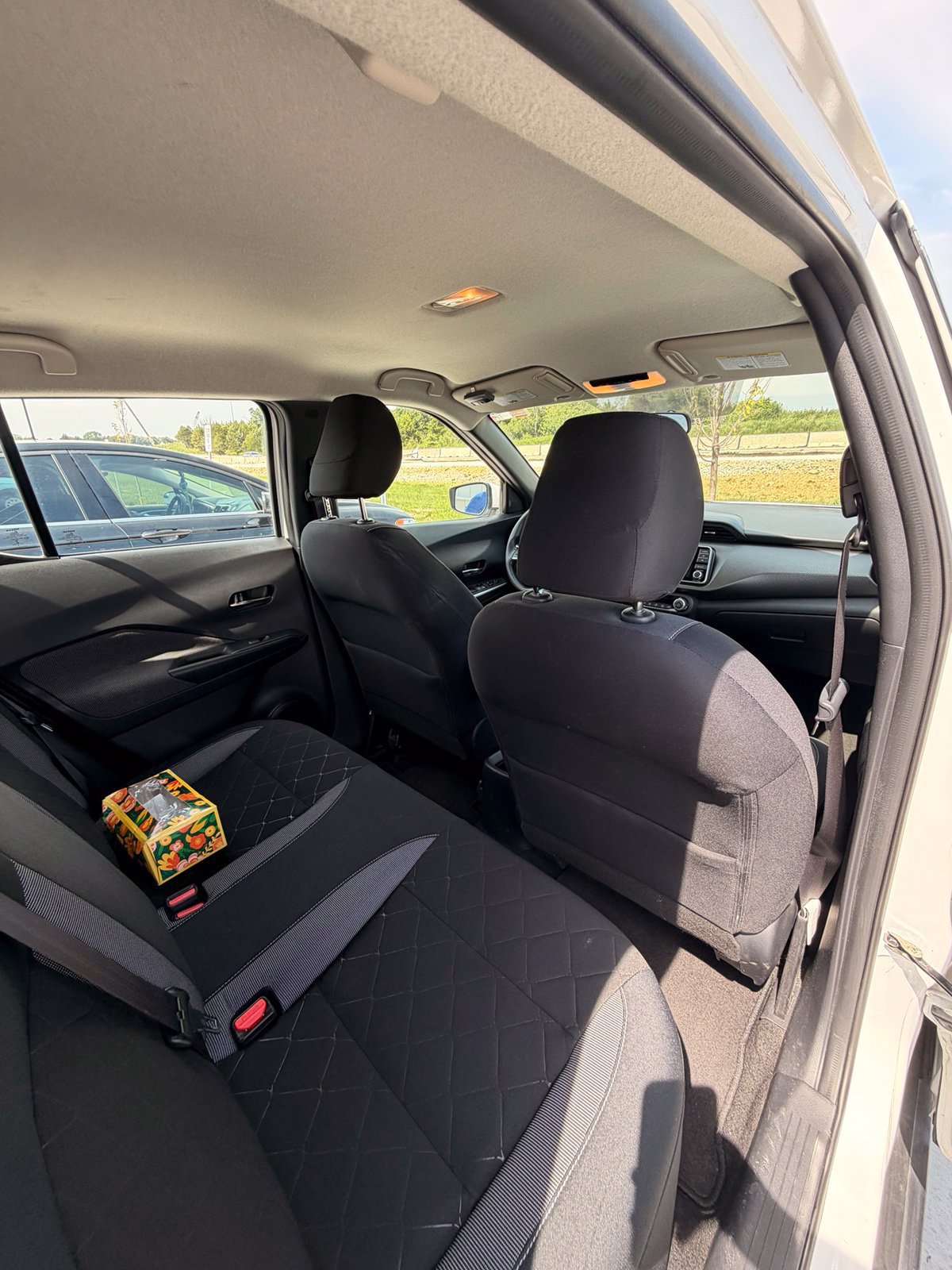 Used 2018 Nissan Kicks SV w/ Exterior Electronics Package FWD image 9