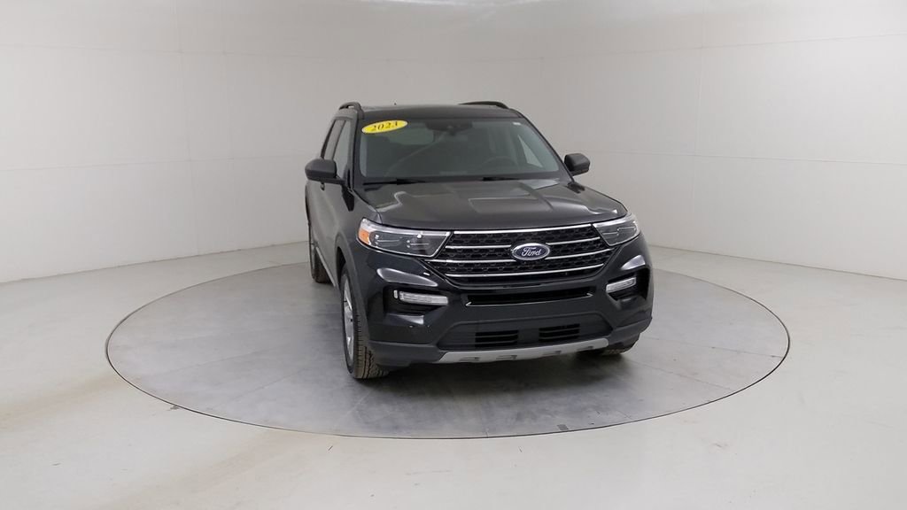 Certified 2023 Ford Explorer XLT w/ Equipment Group 202A image 11