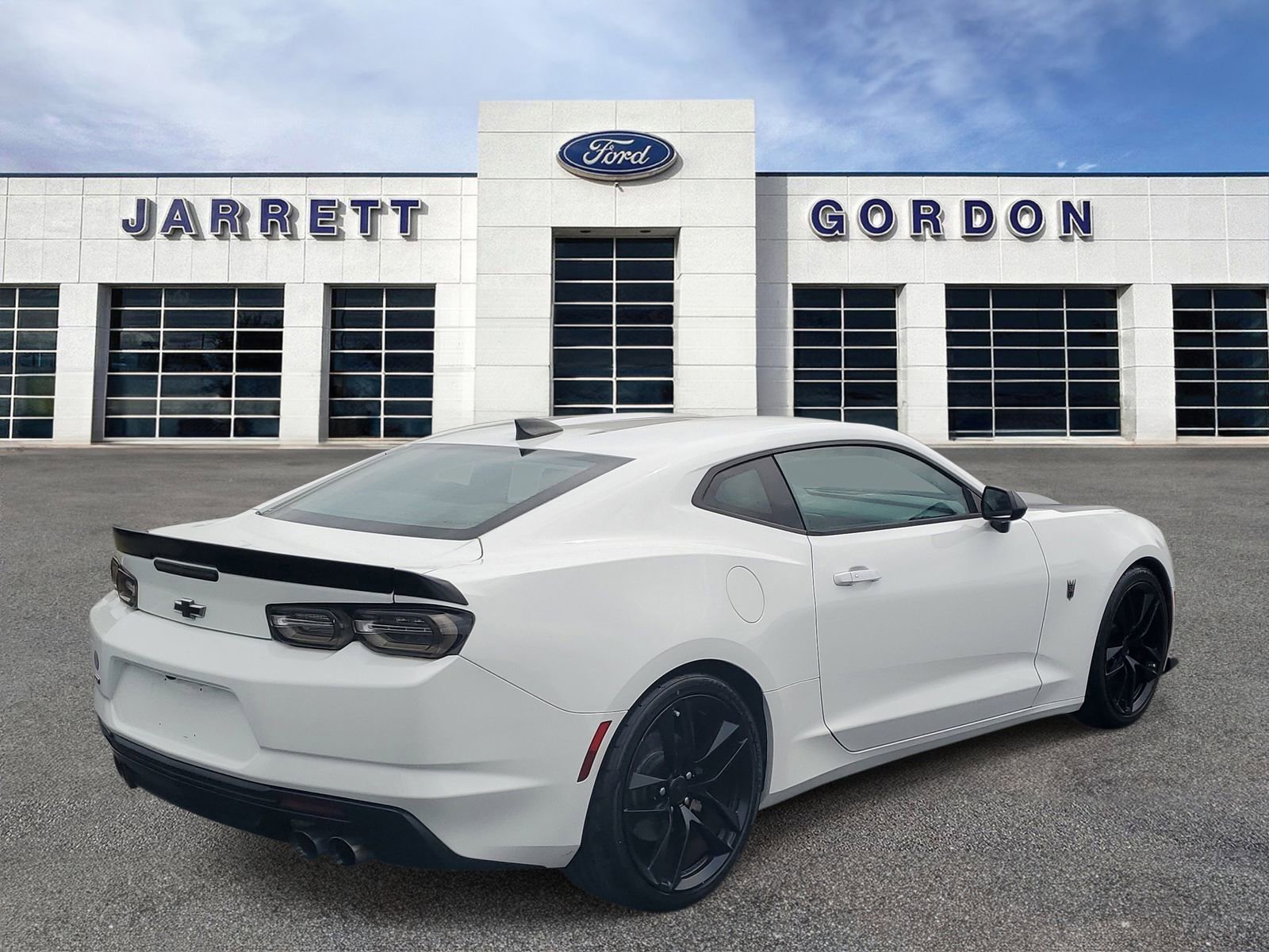 Used 2019 Chevrolet Camaro LT w/ 1LE Track Performance Package RWD image 4