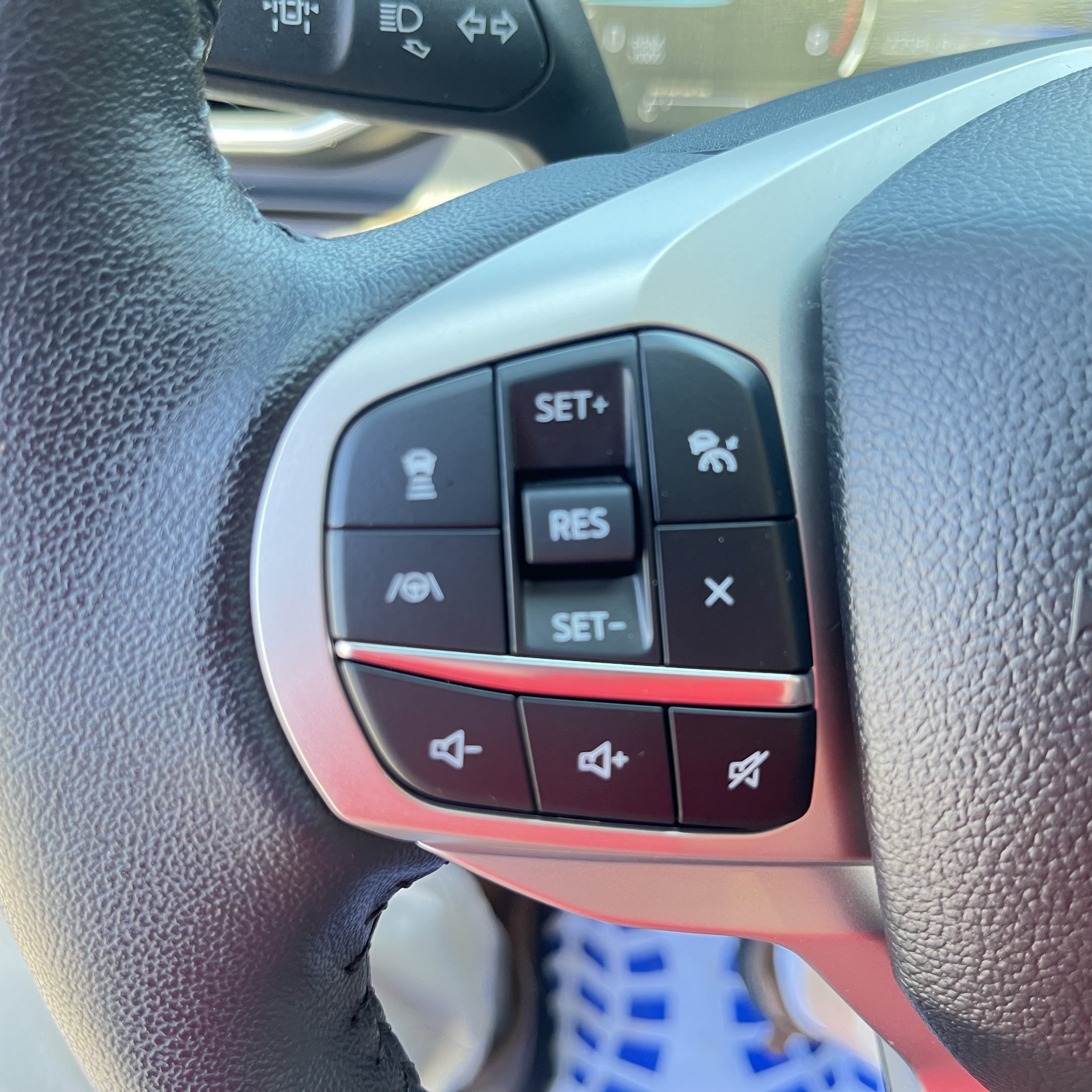 Certified 2024 Ford Explorer Limited w/ Limited Technology Package AWD/4WD image 23