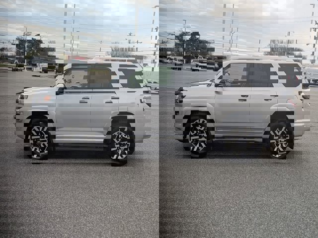 Used 2022 Toyota 4Runner Limited image 2