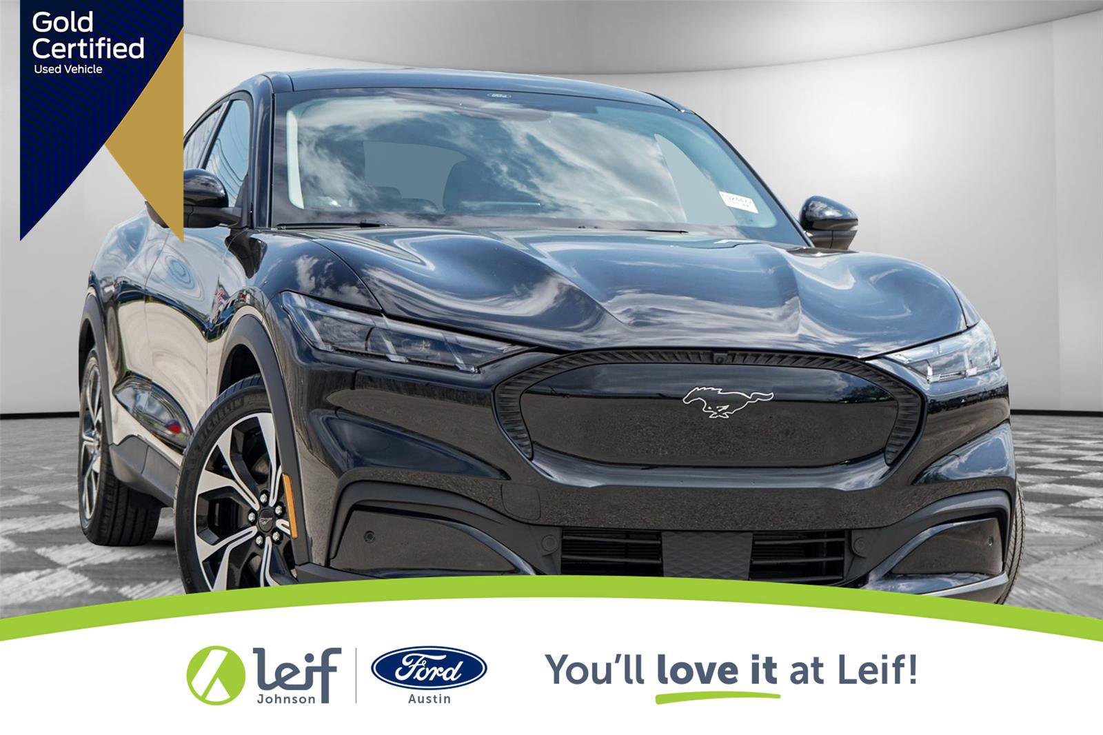 Certified 2025 Ford Mustang Mach-E Select image 1