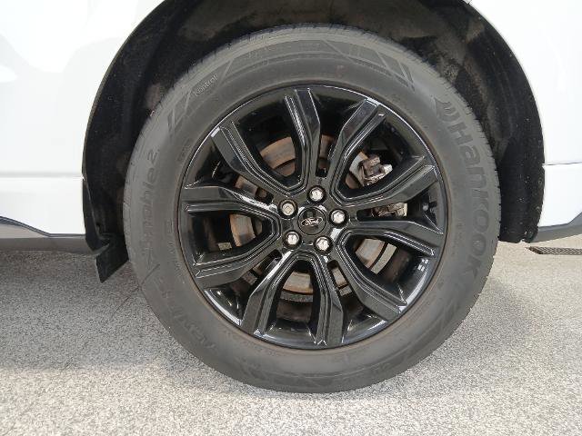 Certified 2022 Ford Edge SE w/ Black Appearance Package image 9