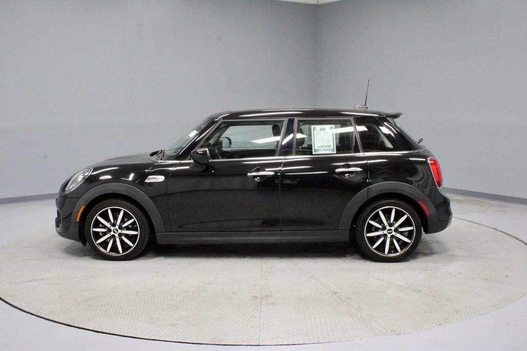 Used 2020 MINI Cooper S image 2