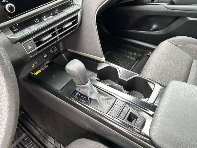 Used 2025 Toyota Camry LE FWD image 26