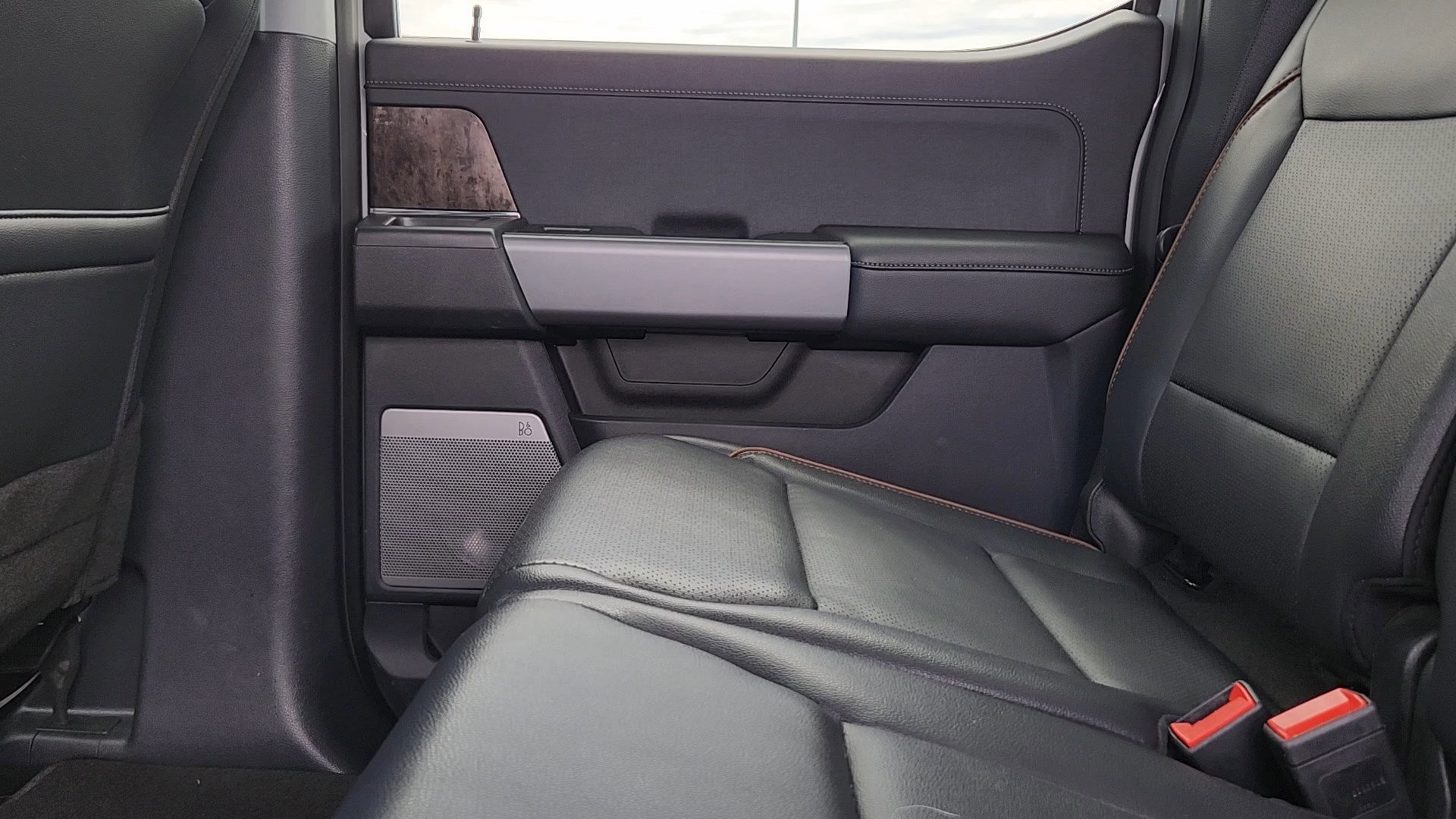 Certified 2025 Ford F250 Lariat AWD/4WD image 16