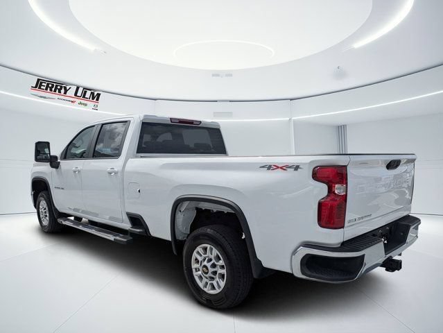 Used 2025 Chevrolet Silverado 2500 LT w/ Convenience Package AWD/4WD image 6