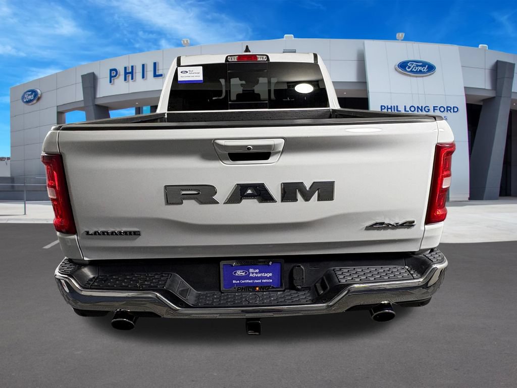 Used 2025 RAM 1500 Laramie AWD/4WD image 4