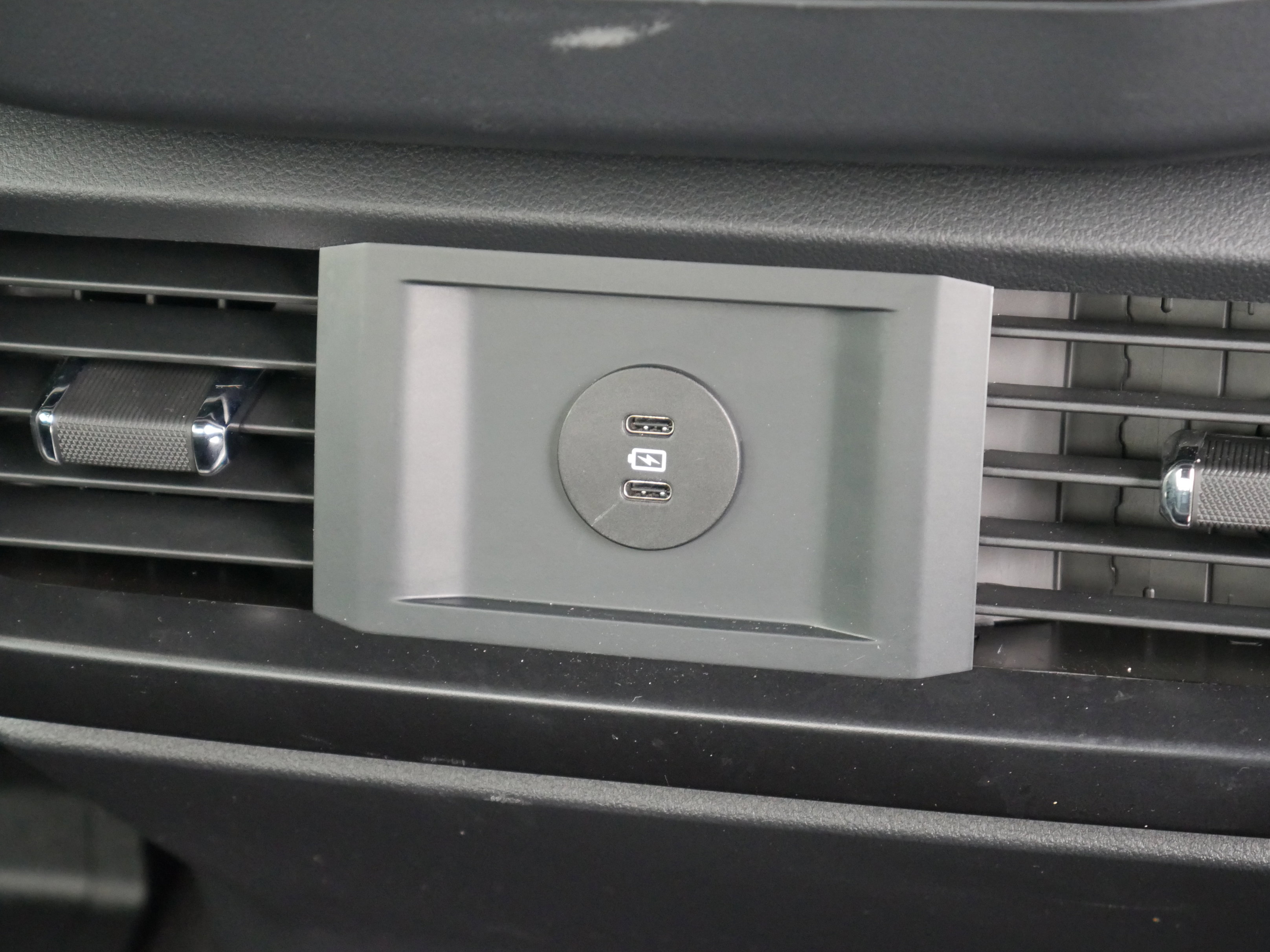 Certified 2025 Ford F150 STX image 29